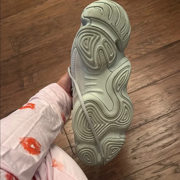 Gray Athletic Sneakers - Picture 4 of 6